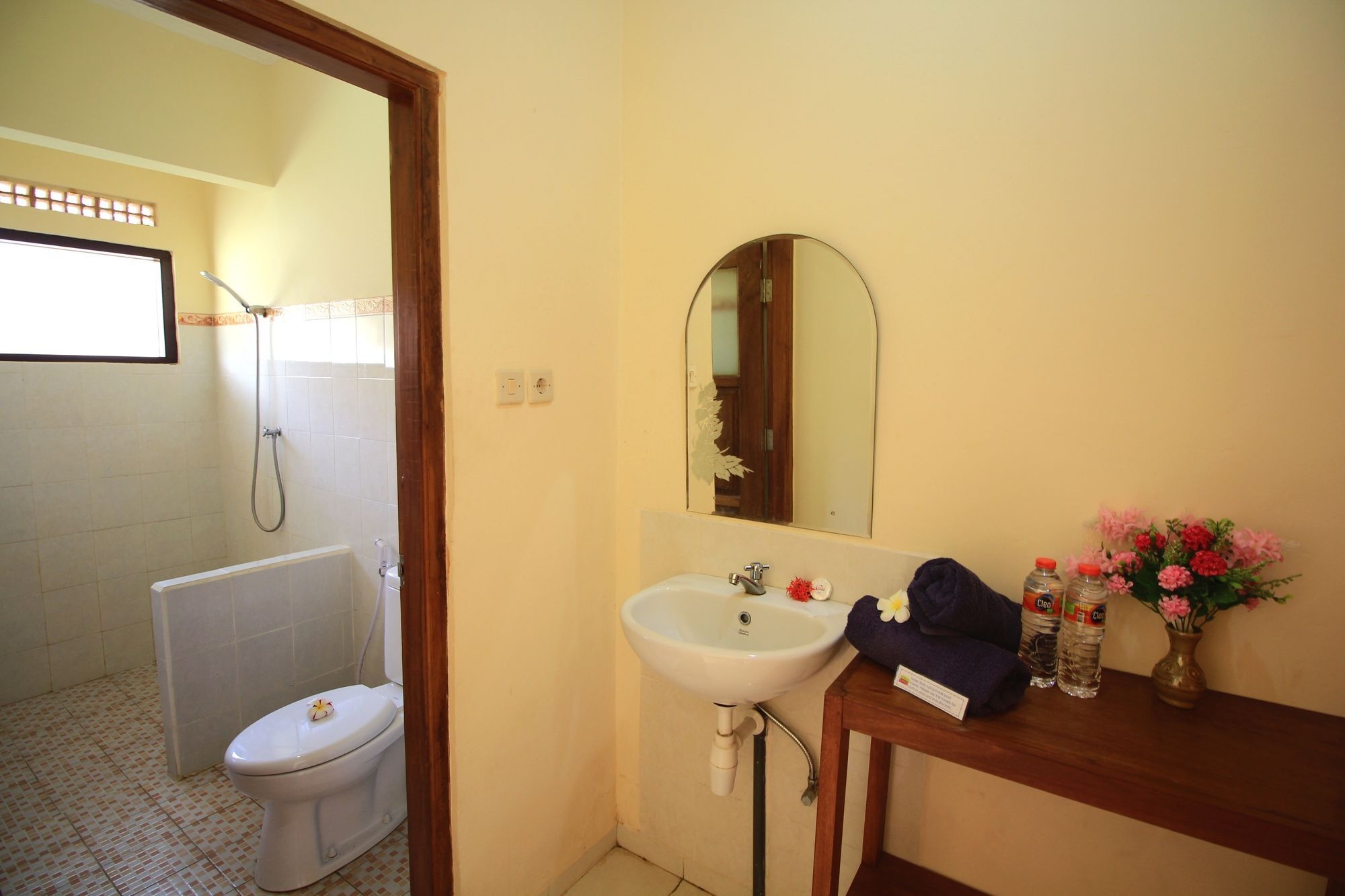 Lovina Beach Hotel Buleleng  Bagian luar foto